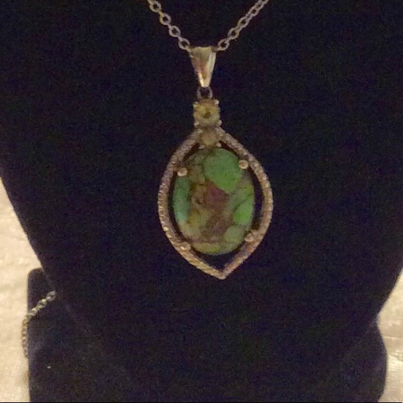 Green Mojave turquoise with green peridot pendent - Picture 1 of 2